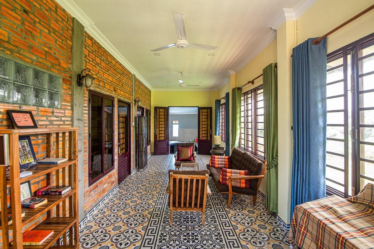 Silk Island Homestay Phnom Penh Exterior foto