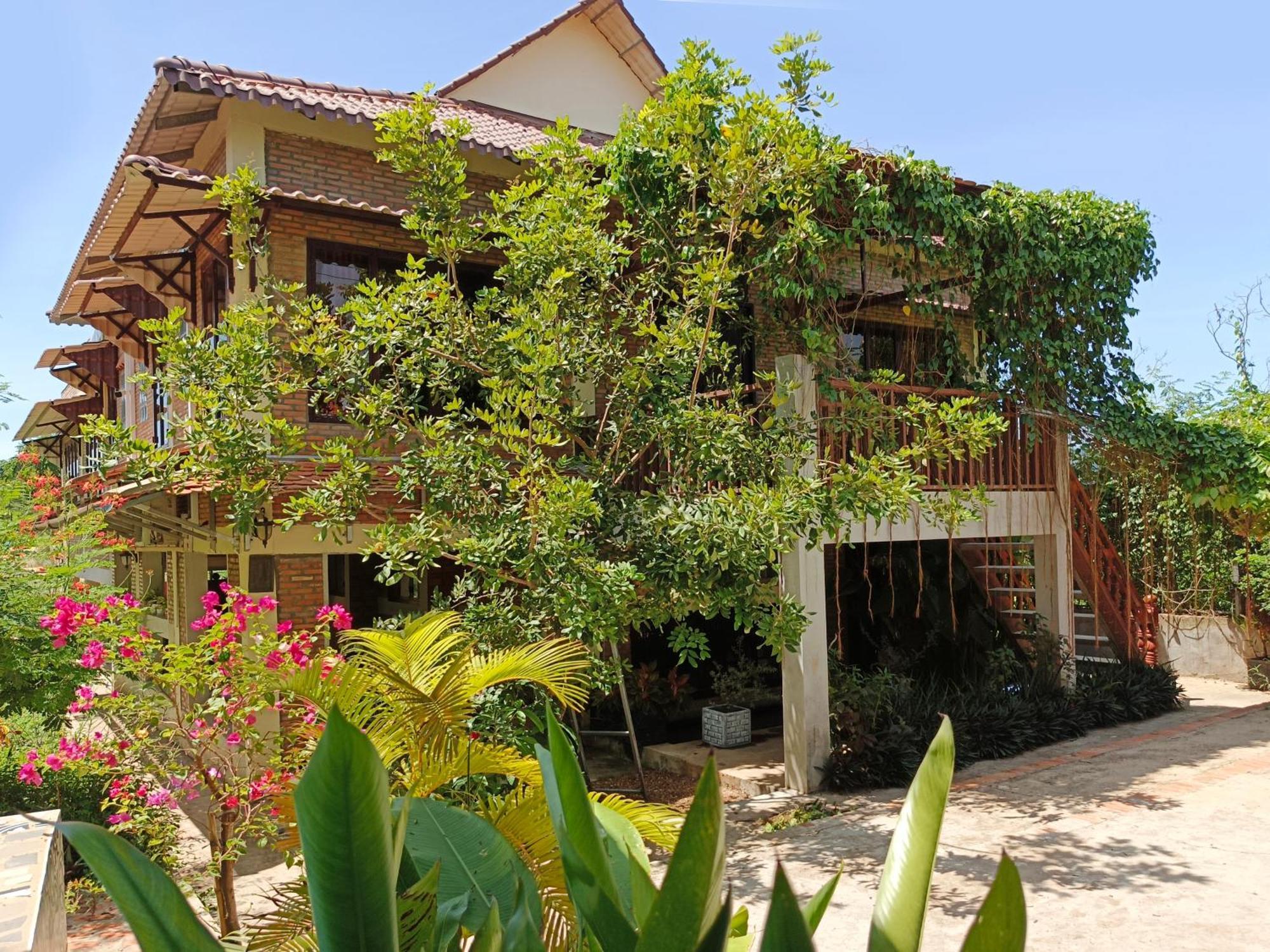 Silk Island Homestay Phnom Penh Exterior foto